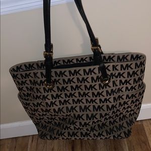 medium tote bag